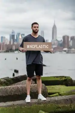 Someone using the hashtag #noplastic