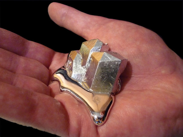 Gallium, the only metal that will melt in your hand