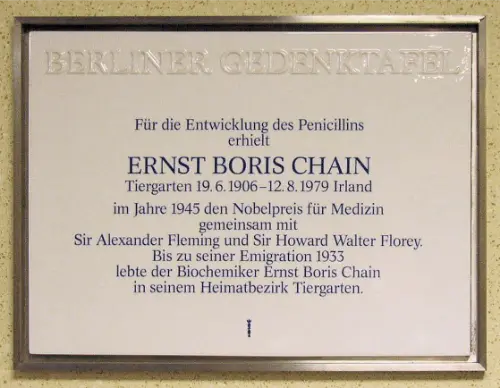 A plaque commemmorating Chain